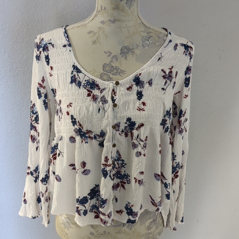 Shyanne White and Blue V-Neck Smocked Blouse